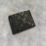 LV WALLET
